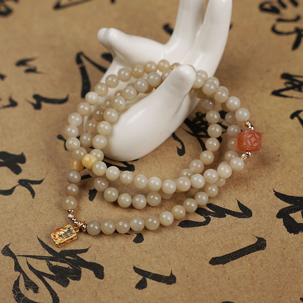 Rare Hetian Jade & Honey Amber Bracelet with Lucky Charm – A Symbol of Prosperity & Harmony