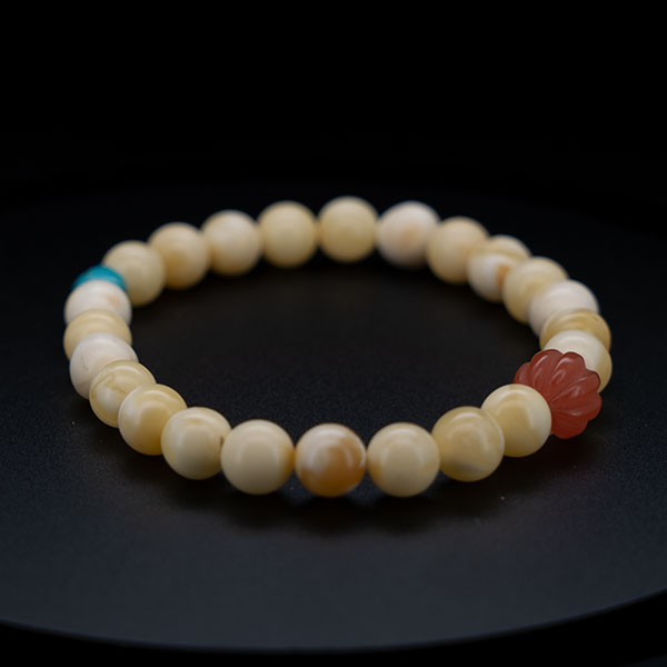 Rare Natural White Flower Amber with “Phantom Bloom” Effect – A Timeless Healer & Guardian Talisman